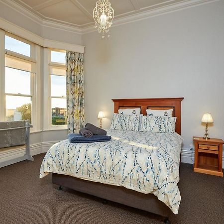 Kaikoura Beachfront Villa ภายนอก รูปภาพ